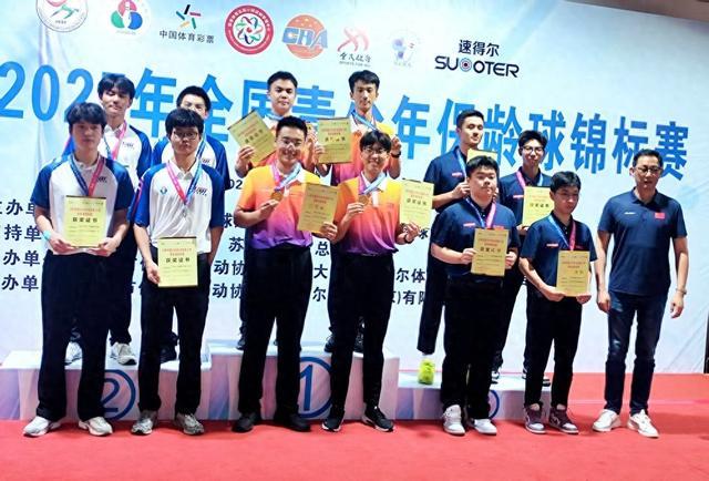 一致赞赏, 赛场上的优, Kh 一致赞赏, 赛场上的优, Kh