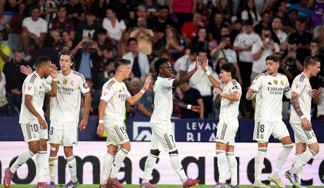 为皇马历史, 西甲进行了, 球给维尼修