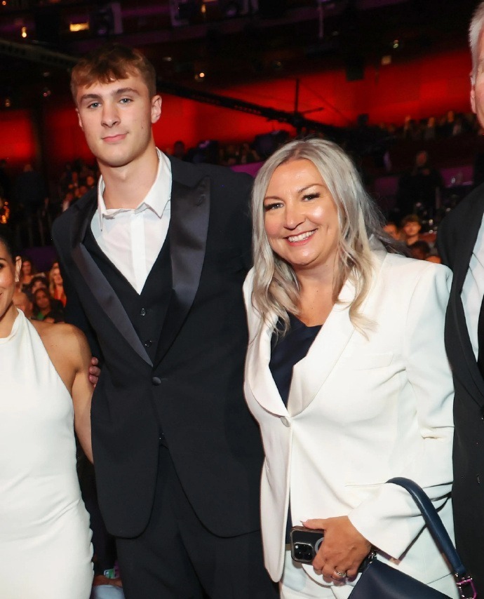 img, 成为历史第